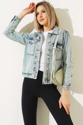 Göğüs Cepli Metal Düğmeli Kısa Kot Ceket Tintli - Kadın Giyim Modelleri