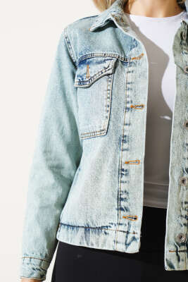 Göğüs Cepli Metal Düğmeli Kısa Kot Ceket Tintli - Kadın Giyim Modelleri