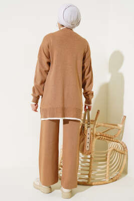 Göğüs Cepli Triko İkili Takım Latte - Triko İkili Takım