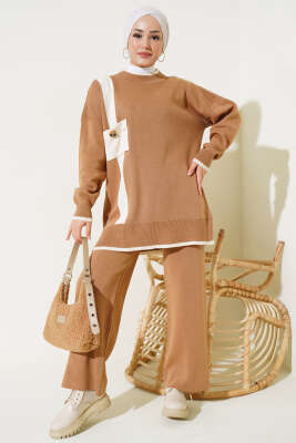 Göğüs Cepli Triko İkili Takım Latte - Triko İkili Takım