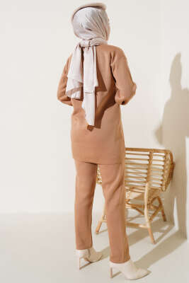 Göğüs İncili Triko İkili Takım Büsküvi - Triko İkili Takım