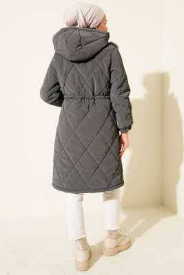 Göğüs Kürklü Kapüşonlu Kapitone Mont Füme - Mont