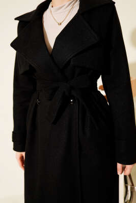 Göğüs Parça Detaylı Kaşe Kaban Siyah - Kaban