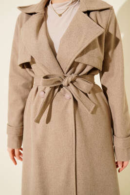 Göğüs Parça Detaylı Kaşe Kaban Vizon - Kaban