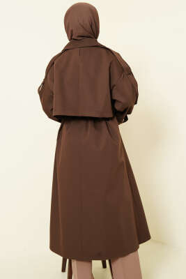 Göğüs Pelerinli Apoletli Uzun Trençkot Kahve - Bayram Kombinleri