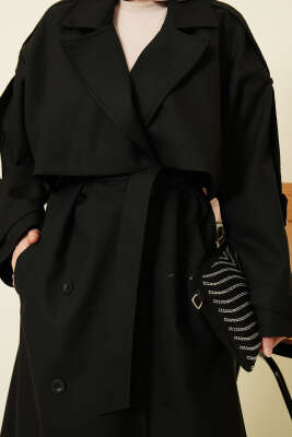 Göğüs Pelerinli Apoletli Uzun Trençkot Siyah - Bayram Kombinleri