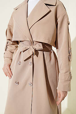 Göğüs Pelerinli Kuşaklı Uzun Trençkot Bej - Trençkot