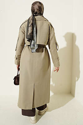 Göğüs Pelerinli Kuşaklı Uzun Trençkot Çağla Yeşili - Trençkot