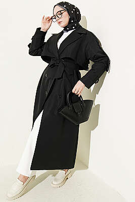 Göğüs Pelerinli Kuşaklı Uzun Trençkot Siyah - GÜRZA TEKSTİL