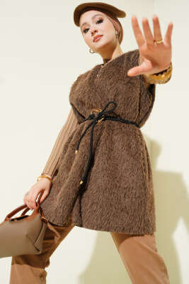 Gold Aksesuarlı Kuşaklı Sakallı Yelek Vizon - VAV TEKSTİL