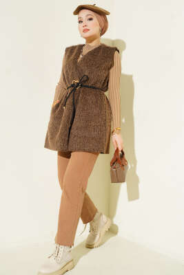 Gold Aksesuarlı Kuşaklı Sakallı Yelek Vizon - Yelek