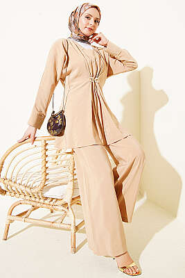 Gold Aksesuarlı V Yaka Modal İkili Takım Bej - İkili Takım