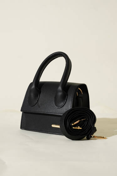 Gold Arma Detaylı Çanta Siyah - Kol Çantası