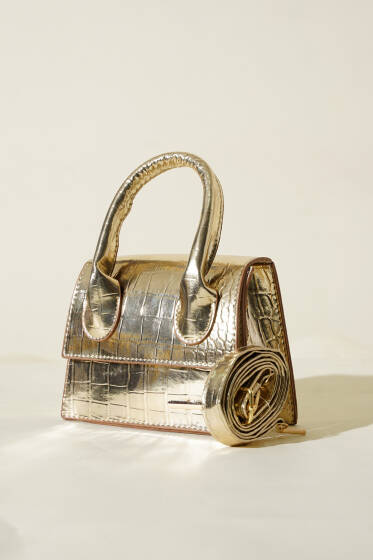 Gold Arma Detaylı Rugan Çanta Gold - Kol Çantası