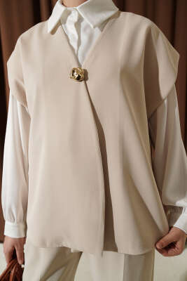 Gold Broşlu Yelekli İkili Takım Bej - İkili Takım