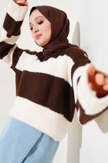 Gold Detaylı Salaş Triko Crop Kazak Kahve - Triko Kazak