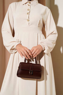 Gold Düğme Detaylı Elbise Bej - Tesettür Elbise