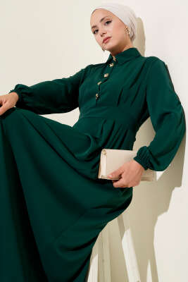 Gold Düğme Detaylı Elbise Zümrüt - Tesettür Elbise