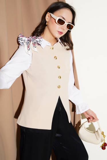 Gold Düğmeli Astarlı Yelek Bej - Yelek