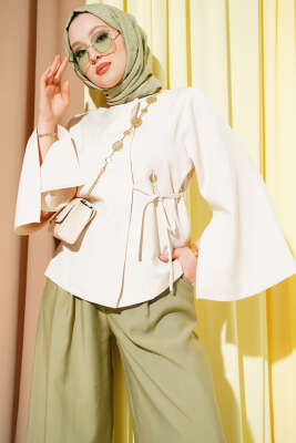 Gold Düğmeli Bağcıklı Kısa Ceket Bej - MD TREND