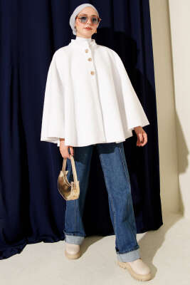 Gold Düğmeli Buklet Panço Beyaz - Panço