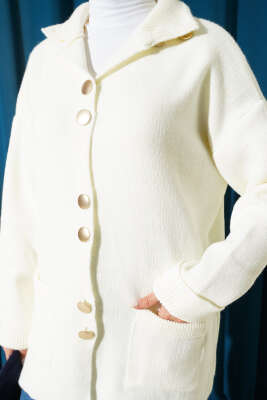 Gold Düğmeli Cepli Triko Hırka Ekru - Hırka