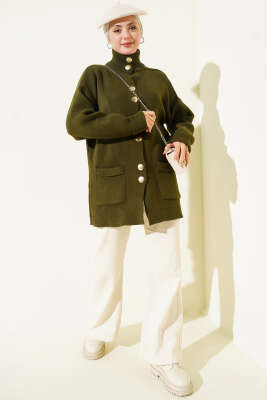 Gold Düğmeli Cepli Triko Hırka Haki - Hırka