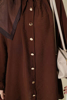 Gold Düğmeli Omuz Pileli Gömlek Kahve - Gömlek