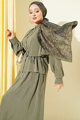 Gold Düğmeli Pelerinli Modal Etekli Takım Haki 