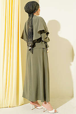 Gold Düğmeli Pelerinli Modal Etekli Takım Haki - İkili Takım