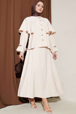 Gold Düğmeli Pelerinli Tensel Etekli Takım Bej - HATUN