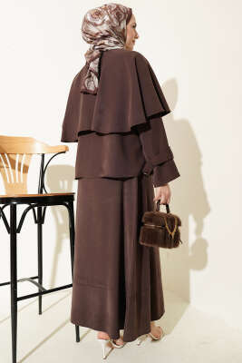 Gold Düğmeli Pelerinli Tensel Etekli Takım Kahve - İkili Takım