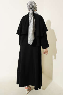 Gold Düğmeli Pelerinli Tensel Etekli Takım Siyah - İkili Takım