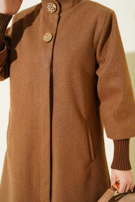 Gold Düğmeli Ribanalı Kaşe Kaban Latte - Kaban