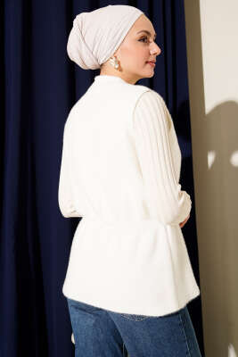 Gold Düğmeli Sakallı Yelek Ekru - Yelek