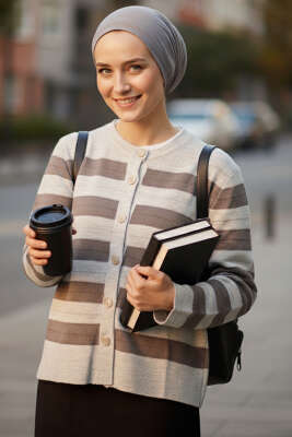 Gold Düğmeli Triko Kısa Hırka Gri 