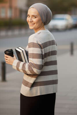 Gold Düğmeli Triko Kısa Hırka Gri - Yılın Fırsatı