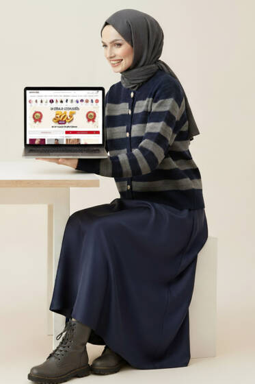 Gold Düğmeli Triko Kısa Hırka Lacivert - Hırka