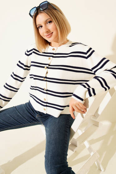 Gold Düğmeli Yan Çizgili Triko Hırka Ekru Lacivert - Kadın Giyim Modelleri
