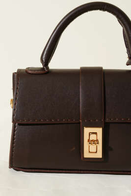 Gold Kilitli Mini Kadın El Çantası Kahve - Kol Çantası