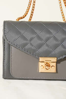 Gold Kilitli Zincir Askılı Kadın El Çantası Füme - Kol Çantası