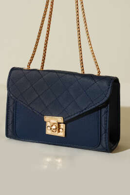 Gold Kilitli Zincir Askılı Kadın El Çantası Lacivert - GÜZEL ÇANTA