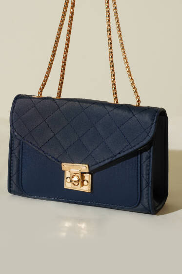 Gold Kilitli Zincir Askılı Kadın El Çantası Lacivert - Kol Çantası