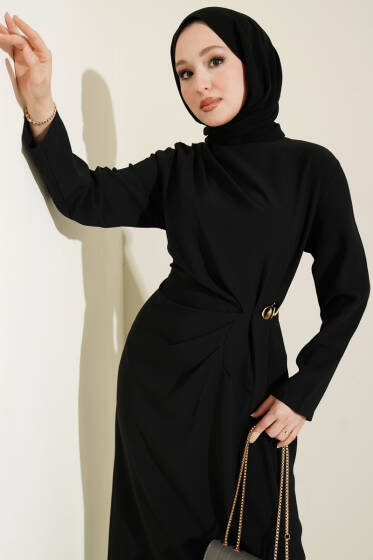 Gold Tokalı Yan Bel Pileli Elbise Siyah - Elbise