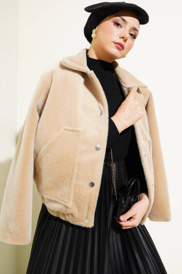 Gömlek Yaka Çıtçıtlı Kısa Ceket Latte - Ceket