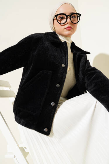 Gömlek Yaka Çıtçıtlı Kısa Ceket Siyah - Ceket