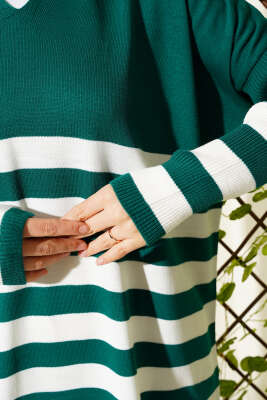 Gömlek Yaka Çizgili Triko Tunik Zümrüt - Triko Tunik