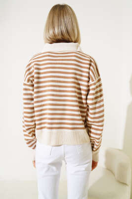 Gömlek Yaka Düğmeli Çizgili Triko Kazak Bej Latte - Kadın Giyim Modelleri