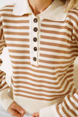 Gömlek Yaka Düğmeli Çizgili Triko Kazak Bej Latte - Kadın Giyim Modelleri