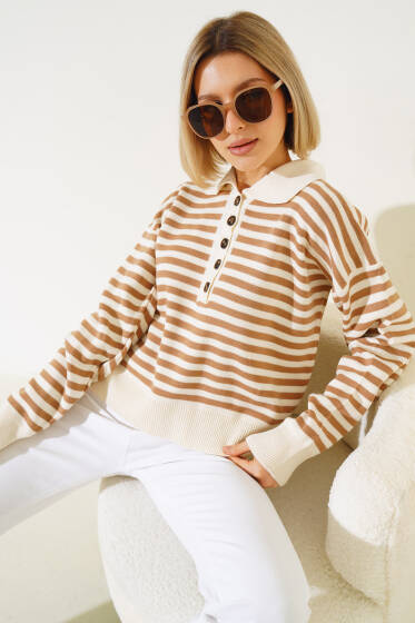Gömlek Yaka Düğmeli Çizgili Triko Kazak Bej Latte - Yeni Giyim
